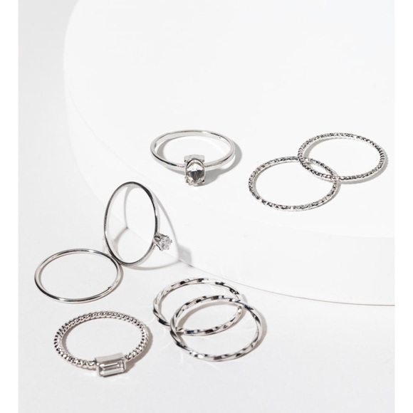 Francesca’s Ring Stacking Set - Picture 2 of 6